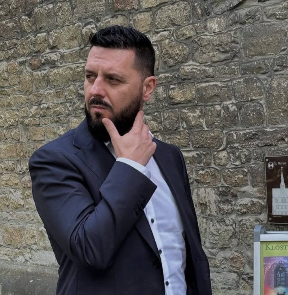 Publikohet video  Miri kërcënon me jetë banorin e Big Brother