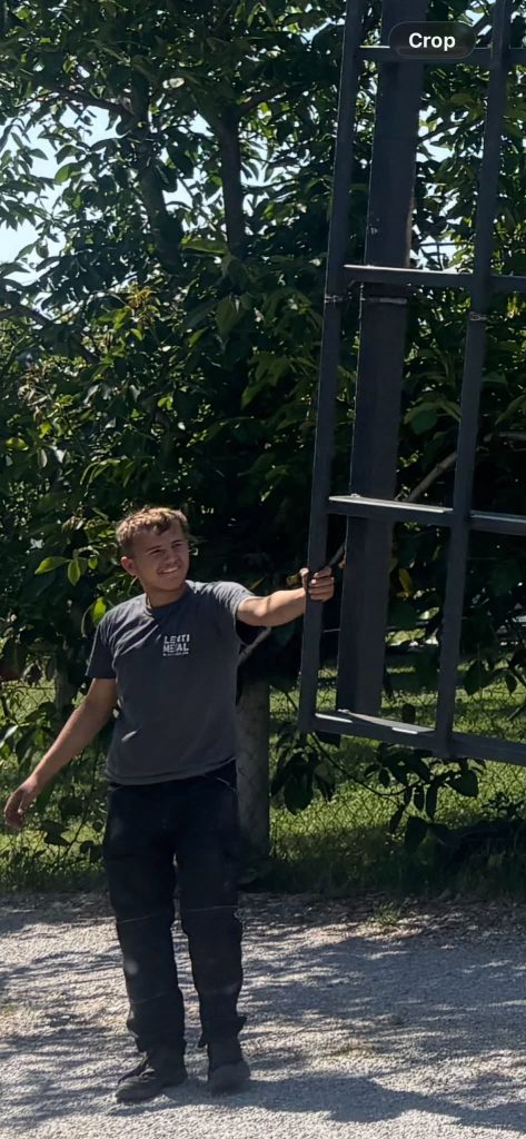 E dhimbshme  Ky është 20 vjeçari që humbi jetën në aksidentin tragjik