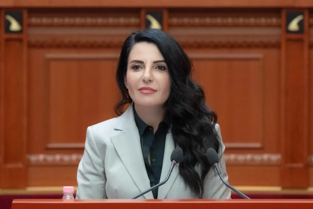  Kam kryer marrëdhënie intime me Ballukun   Personazhi i njohur e pranon në Prokurori 